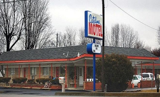 Catalina Airport Motel Avon Bagian luar foto