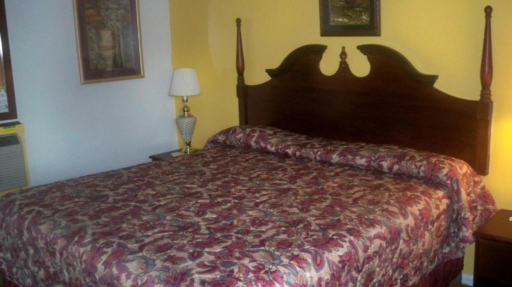 Catalina Airport Motel Avon Bagian luar foto